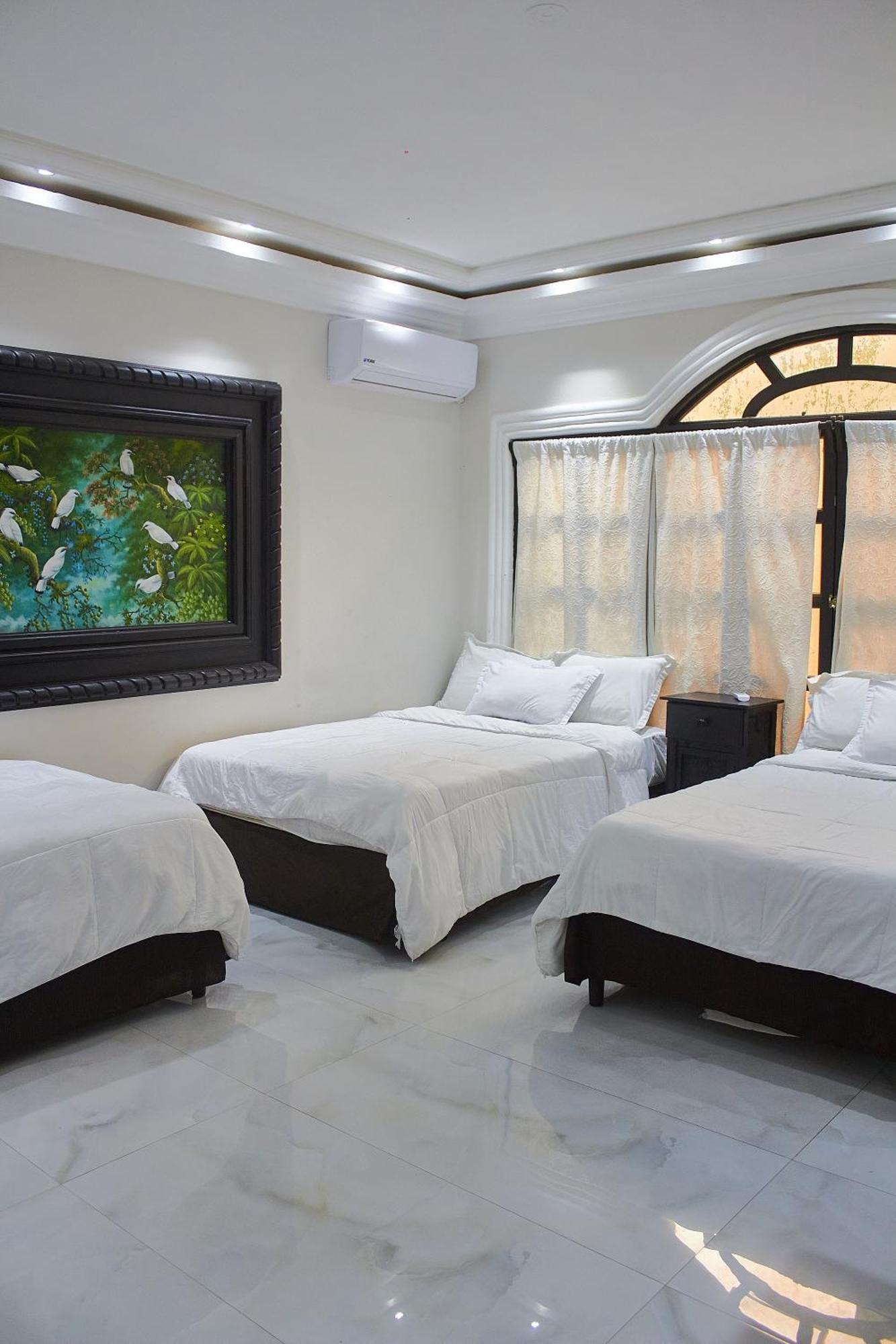 Hotel Villa Antigua Сан Салвадор Екстериор снимка
