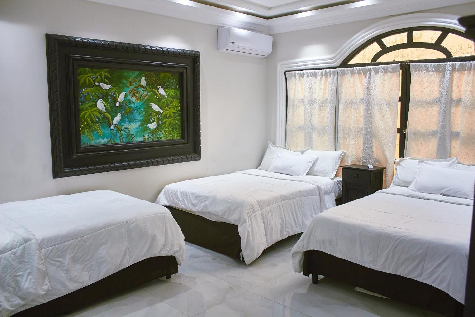 Hotel Villa Antigua Сан Салвадор Екстериор снимка